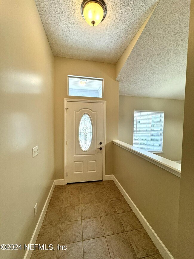 Foto del edificio - 4780 Raggedy Point Rd