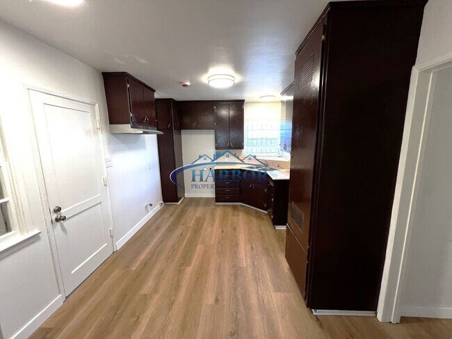 Foto del edificio - 10019 S Felton Ave