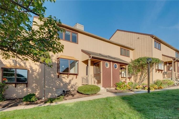 Foto principal - 252 Skyview Dr