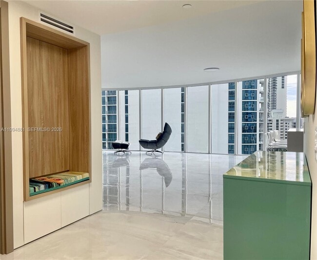 Building Photo - 17555 Collins Ave