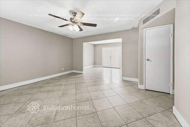 Building Photo - 7005 N 76th Dr