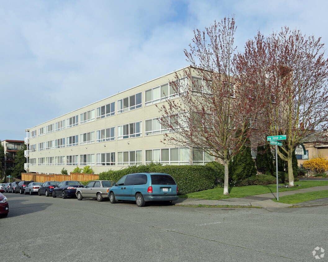Foto del edificio - Russell Park