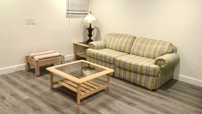 Foto del edificio - 3047 Herold Dr