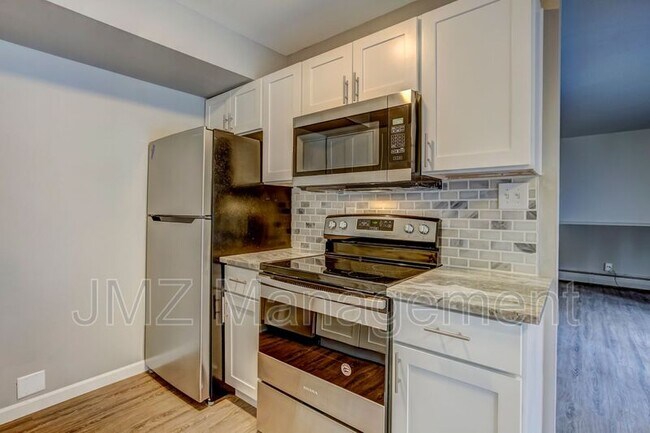 Building Photo - 2151 Decker Rd