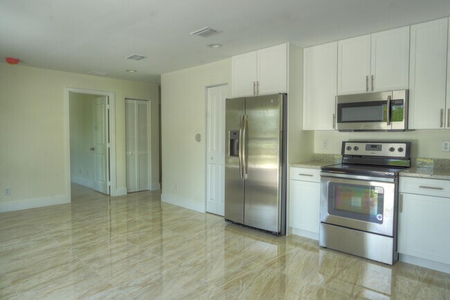 Building Photo - 2451 Saranac Ave