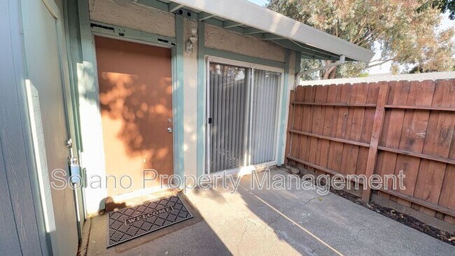 Foto del edificio - 1625 Park Ln