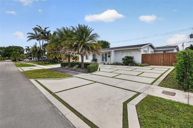 Foto del edificio - 4865 SW 94th Ave