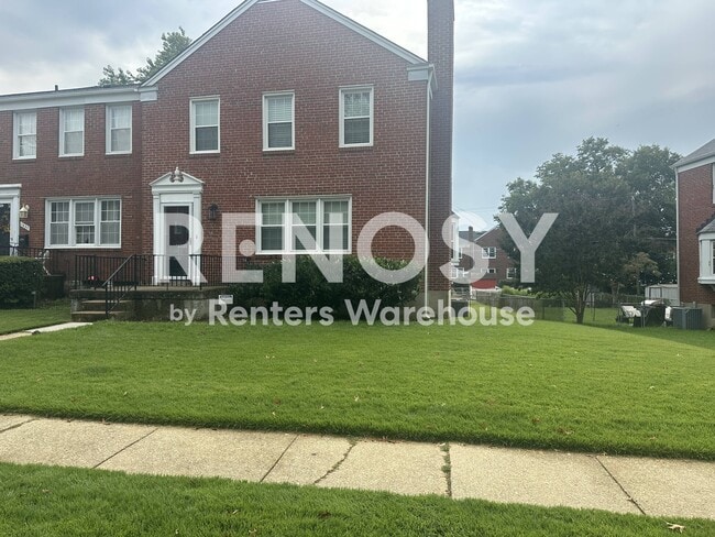 Building Photo - 1525 Cottage Ln
