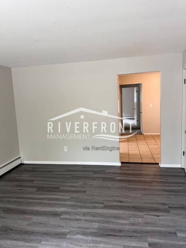 Foto del edificio - 5855 Shadymist Ln