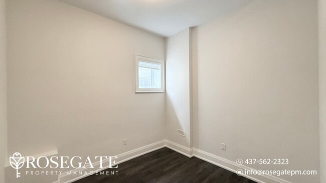 Building Photo - Newly Renovated 2-Bedroom Apartment in Tor...