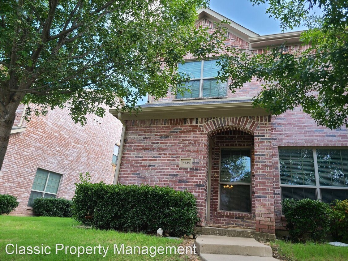Foto principal - 4 br, 2.5 bath House - 2349 Homewood Lane