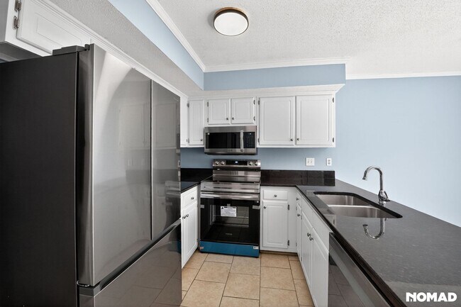 Building Photo - 1304 Seaton Rd