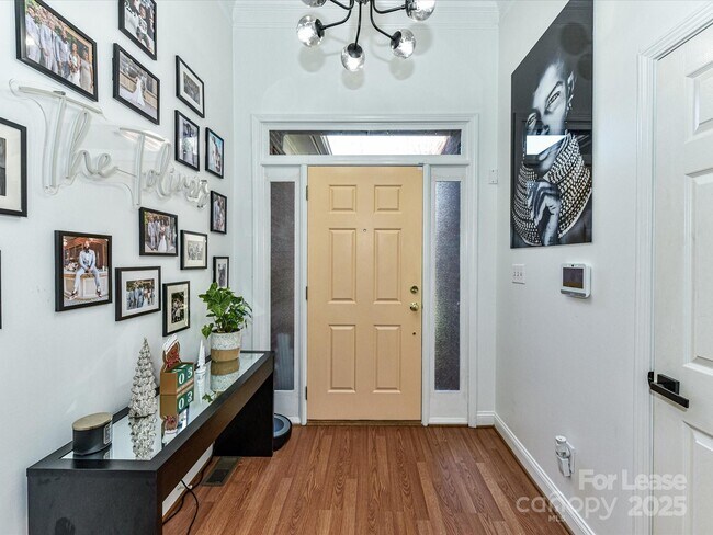 Foto del edificio - 6915 Pleasant Dr