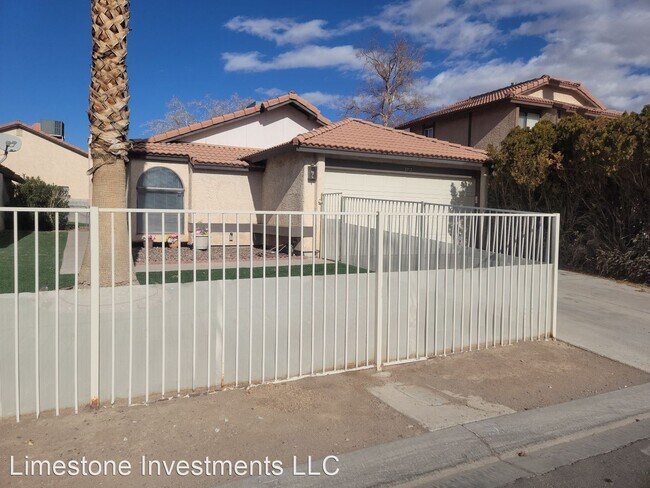 Foto del edificio - 3 br, 2 bath House - 5712 Swimmer