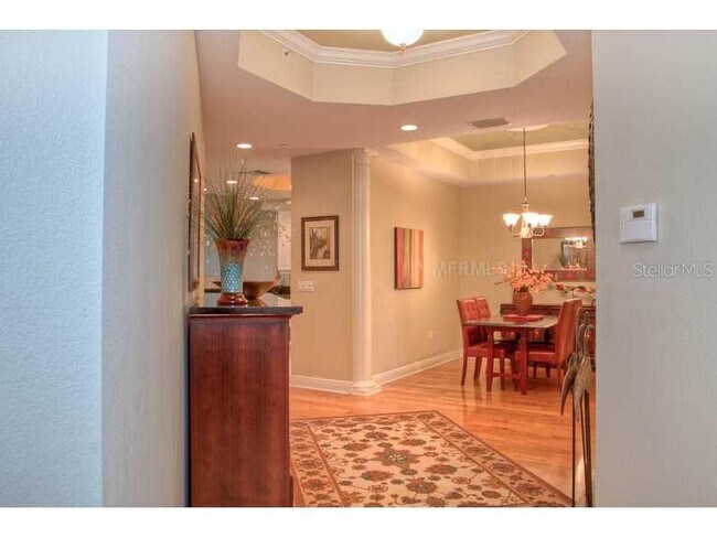 Foto del edificio - 6350 Water Crest Way