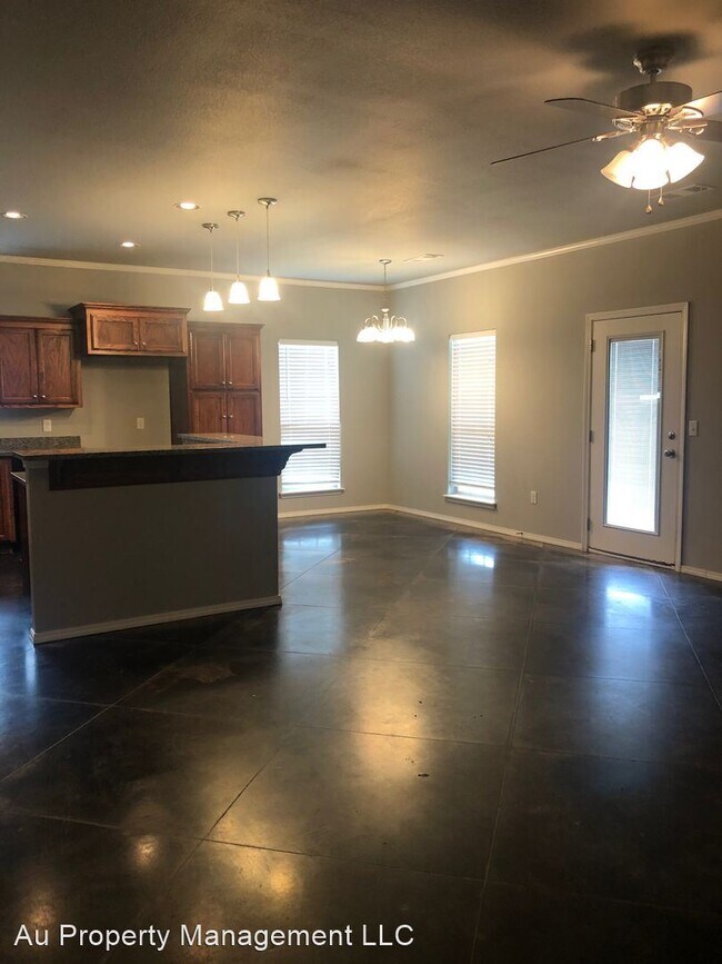 Foto del edificio - 9606 Prather Ave