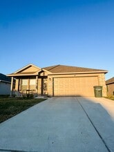 Building Photo - NEW HOME IN PLEASANT HILL AVAILABLE FOR DECEMBER MOVE IN!