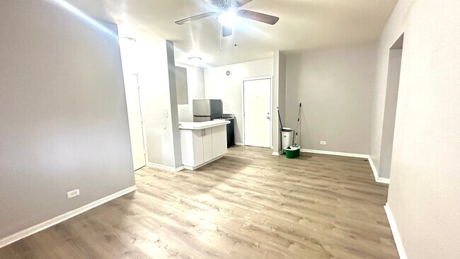 4031 Kenmore unidad 105 - 4031 N Kenmore Apartments