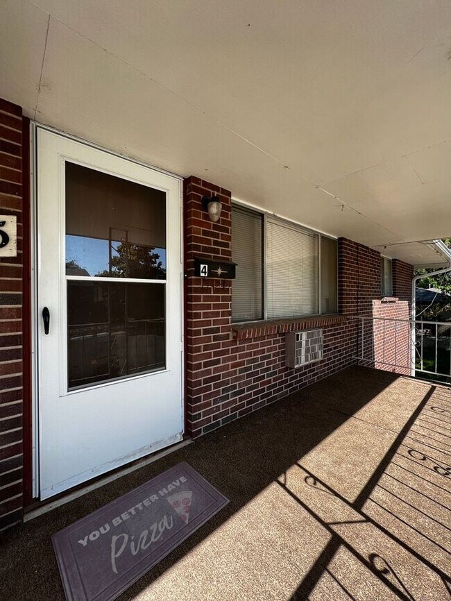 Building Photo - Charming 2-bedroom Apartment in West Loveland