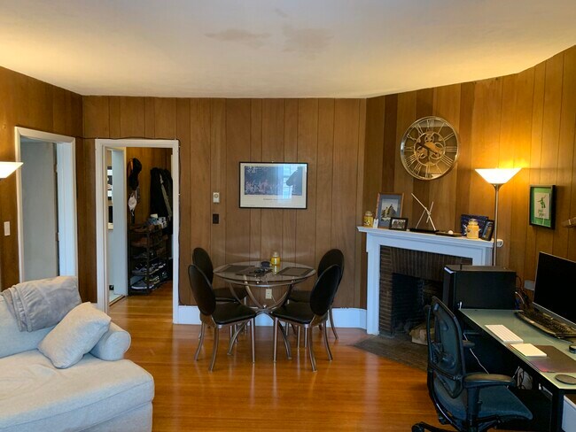 Building Photo - 476 Commonwealth Ave