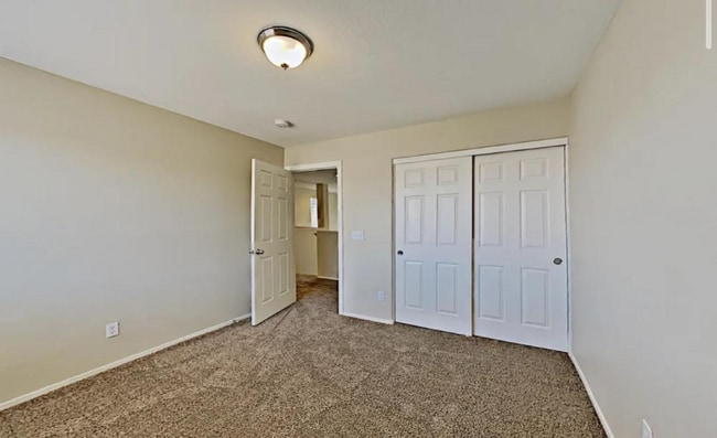 Foto del edificio - 8832 Rising Pebble Ct