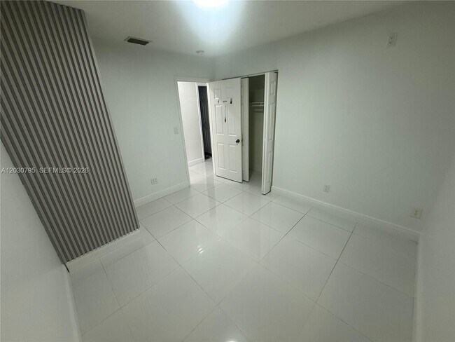 Building Photo - 28501 SW 147th Ct