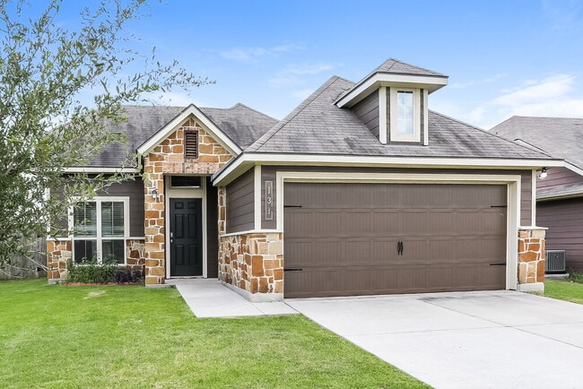Building Photo - 131 Brock's Ln