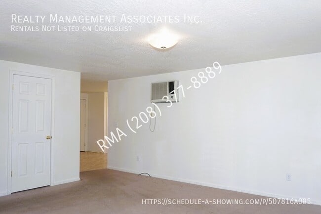 Foto del edificio - 301 Sunnyside Dr