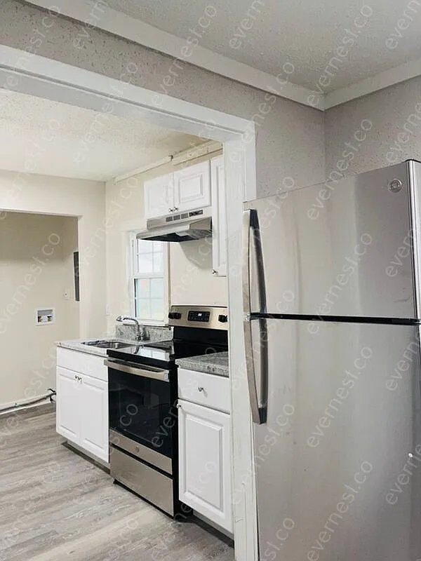 Foto del edificio - 21109 Woodward St