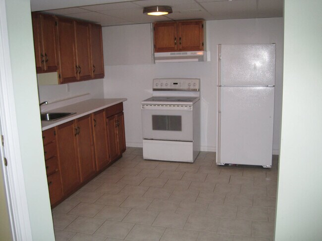 Photo du bâtiment - 759 Curtis Rd