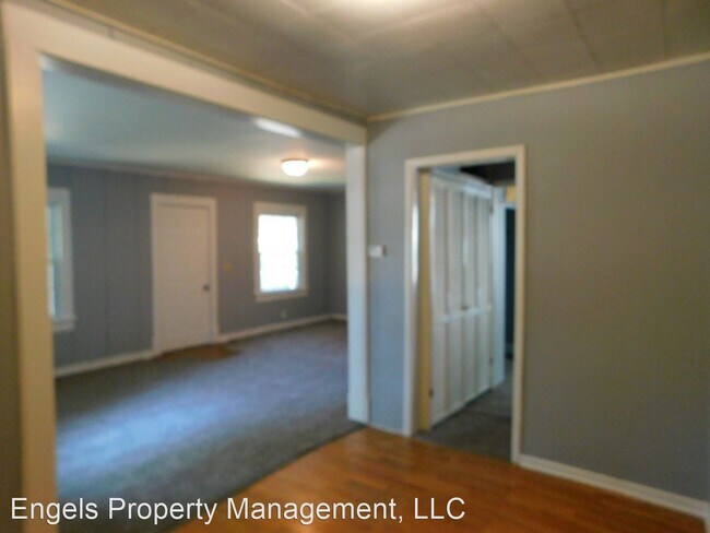 Building Photo - 3 br, 1 bath House - 320 Race St.