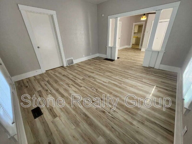 Building Photo - 2538 Dean Ave