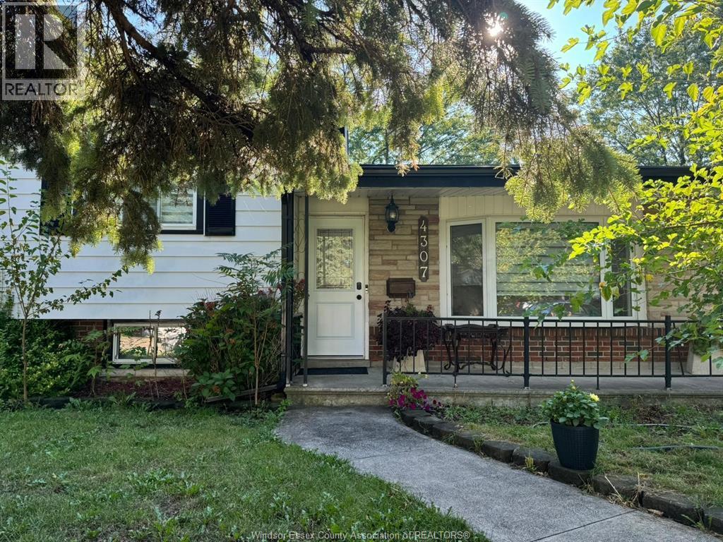 Primary Photo - 4307 Ashfield Cres