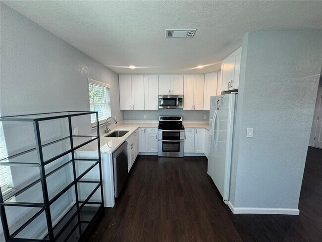 Foto del edificio - 3600 Alabama Ave NE