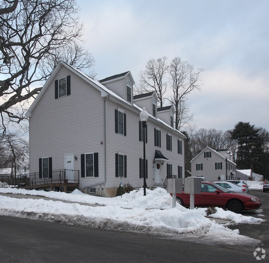 Edificio - Oakwood Apartments
