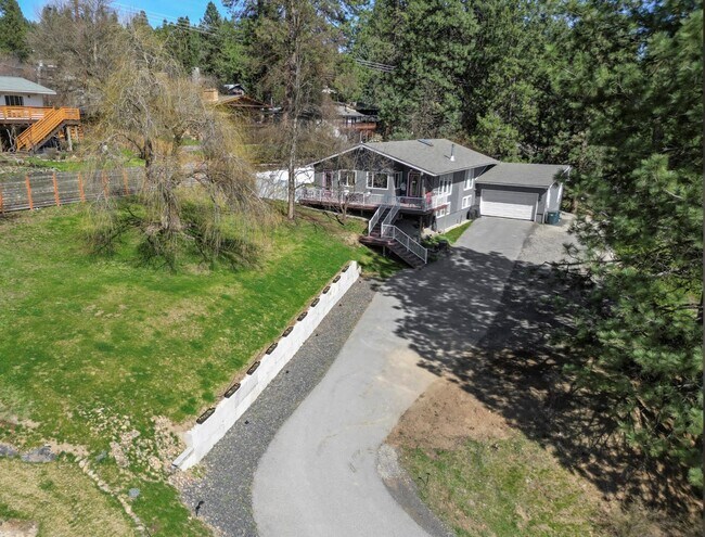 Foto del edificio - 2585 Lilly Dr