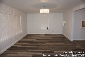 Building Photo - 3660 Oma Dr