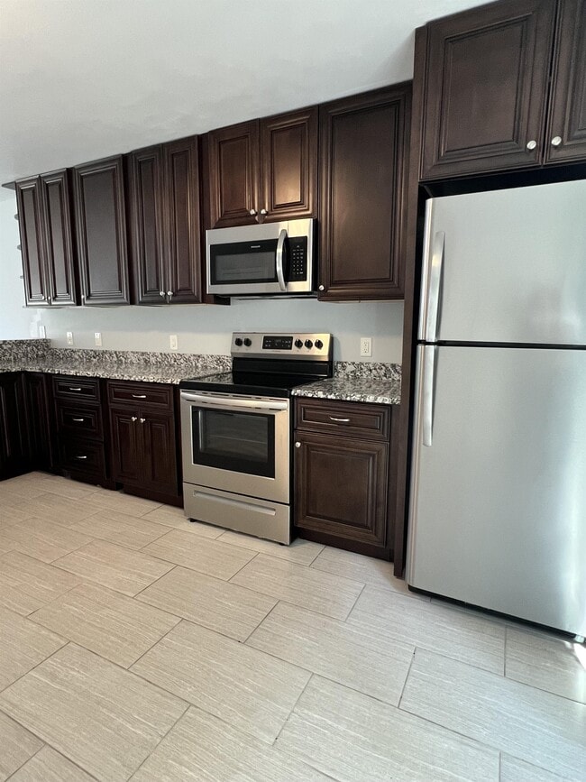 Photo - 430 Central Dr NW Townhome