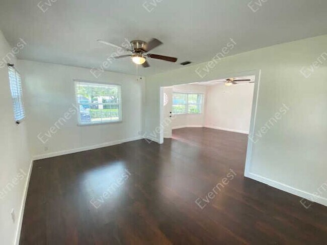 Foto del edificio - 3709 W Oklahoma Ave