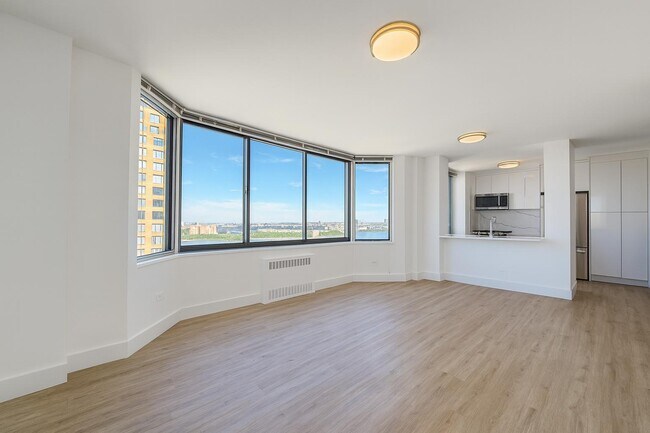 Foto del edificio - 1735 York Ave