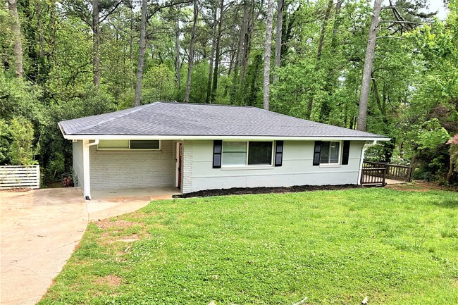 Building Photo - 1738 Highland Pl