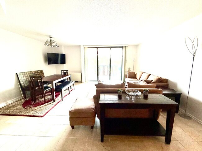 Foto del edificio - 4242 East-West Highway