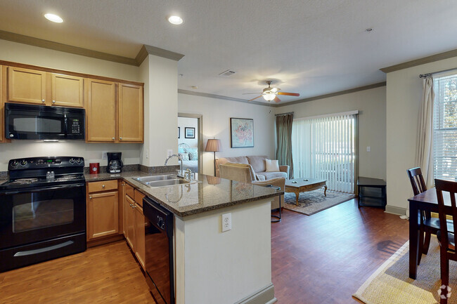 1BR, 1BA - 816SF - Kitchen & Dinning Area - The Lakes At Turtle Creek Apartment Homes