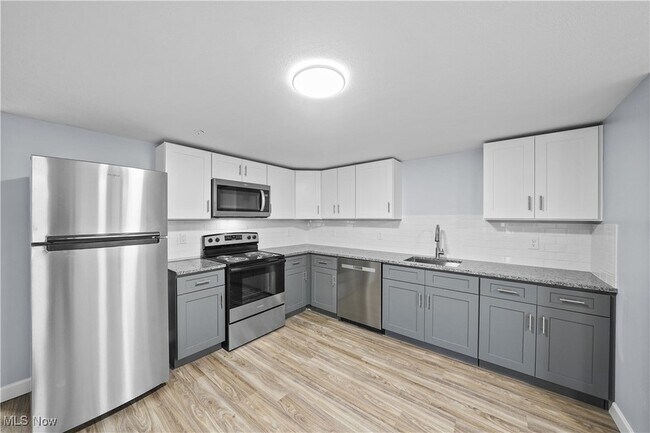 Foto del edificio - 1765 Merriman Rd