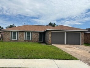 Building Photo - 9823 Stonemont Rd