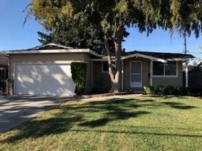 Building Photo - 4309 Ross Ave