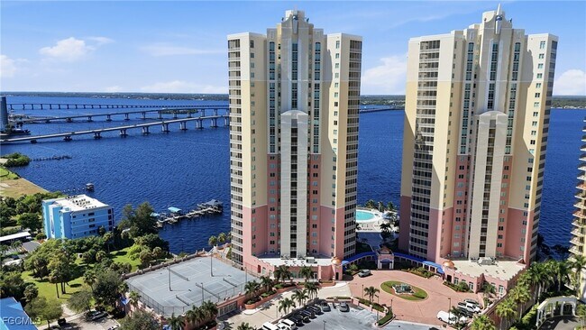 Foto del edificio - 2743 First St