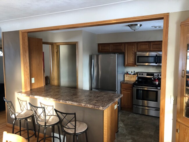 Foto del edificio - 6725 Eliot View Rd