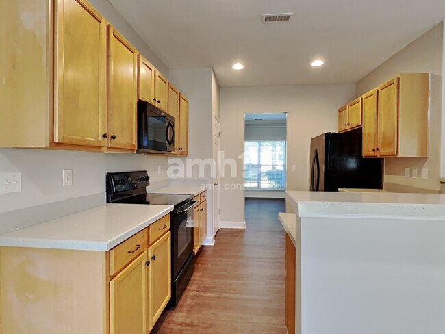 Foto del edificio - 111 Hawleyville Ln