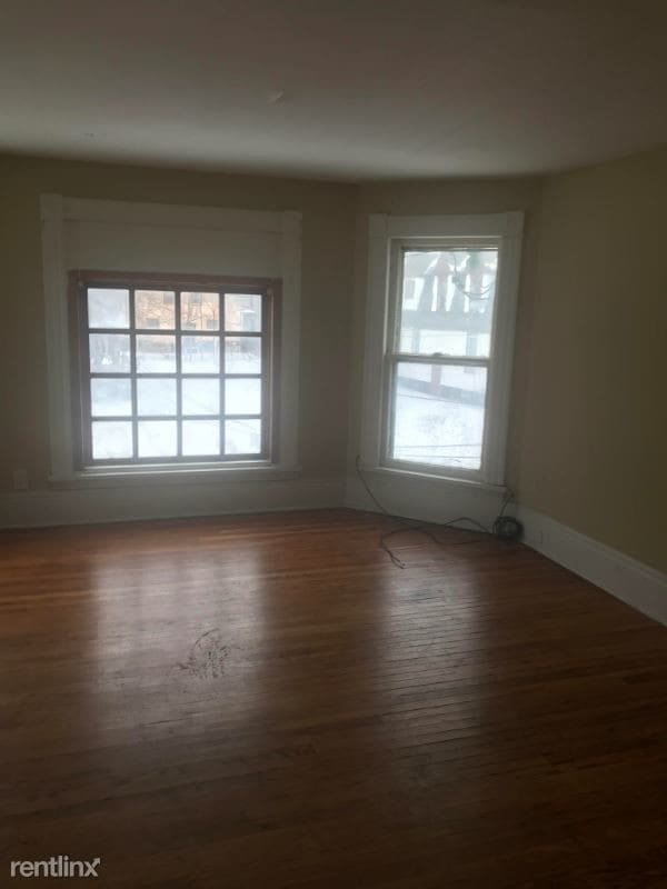 Building Photo - 143 Wood Ave